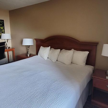 Ramada By Wyndham Campbell River Zewnętrze zdjęcie