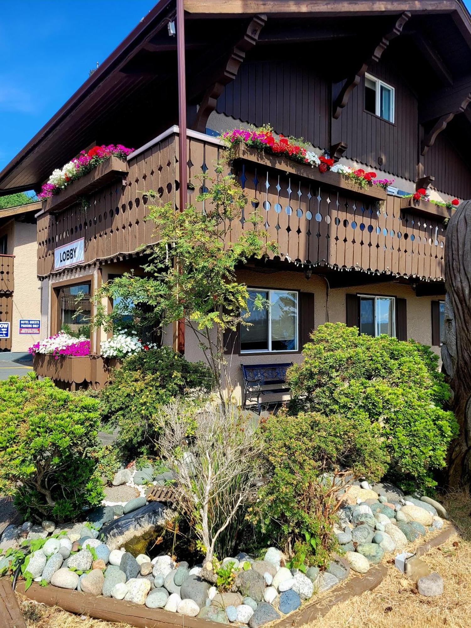 Ramada By Wyndham Campbell River Zewnętrze zdjęcie